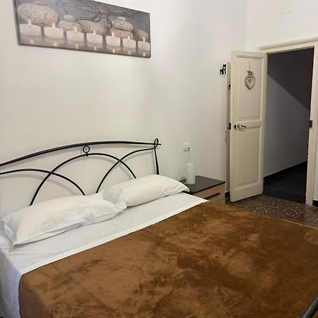 Apartment Wow 3 - 175 Mq - Posteggio Privato - Davanti Porto Traghetti - Fino A 10 Posti Letto Genoa