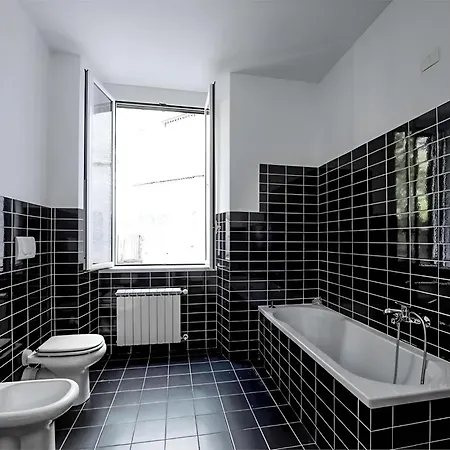 Wow 3 - 175 Mq - Posteggio Privato - Davanti Porto Traghetti - Fino A 10 Posti Letto